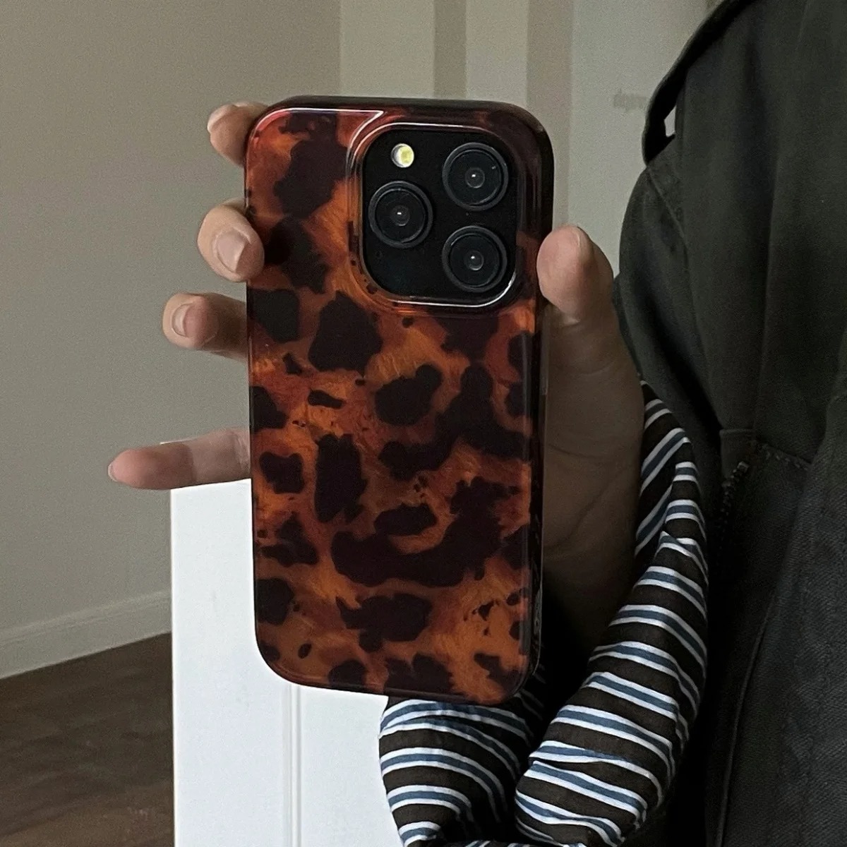 Retro Amber Texture Laser Phon - đánh giá và giá Phone Cases Leopard Print